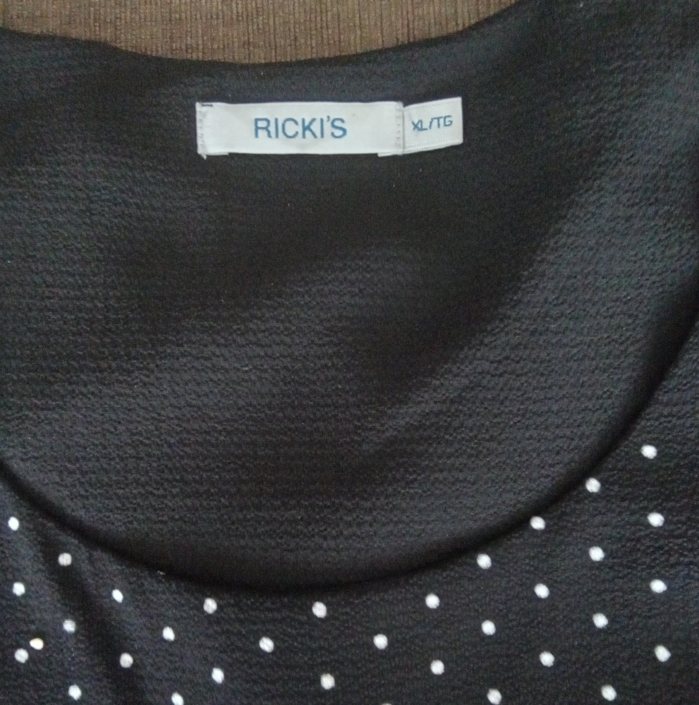 Ricki's Black Floral Split Back Tunic Top XL - Picture 5 of 7